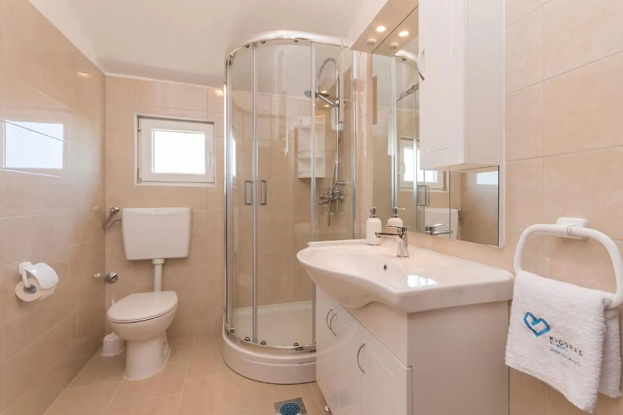 Apartment Lucija Biograd Na Moru